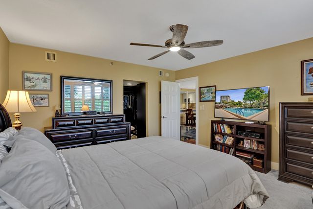 3499 Oaks Way Unit 205, Pompano Beach, FL 33069