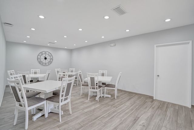 3499 Oaks Way Unit 205, Pompano Beach, FL 33069