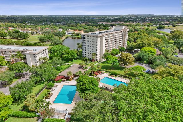 3499 Oaks Way Unit 205, Pompano Beach, FL 33069