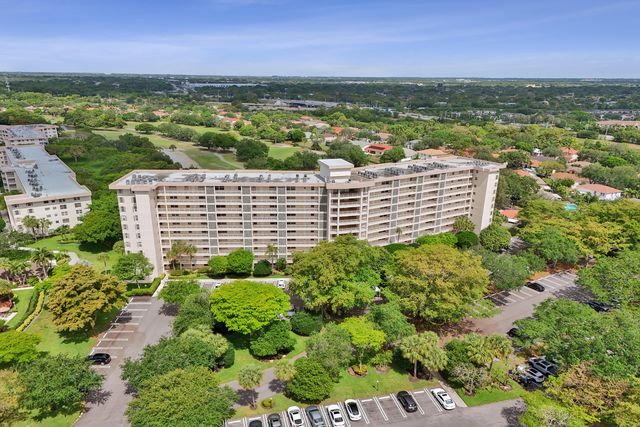 3499 Oaks Way Unit 205, Pompano Beach, FL 33069