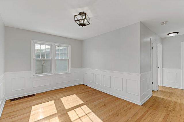 18243 Center Avenue, Homewood, IL 60430