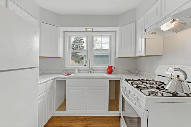 18243 Center Avenue, Homewood, IL 60430