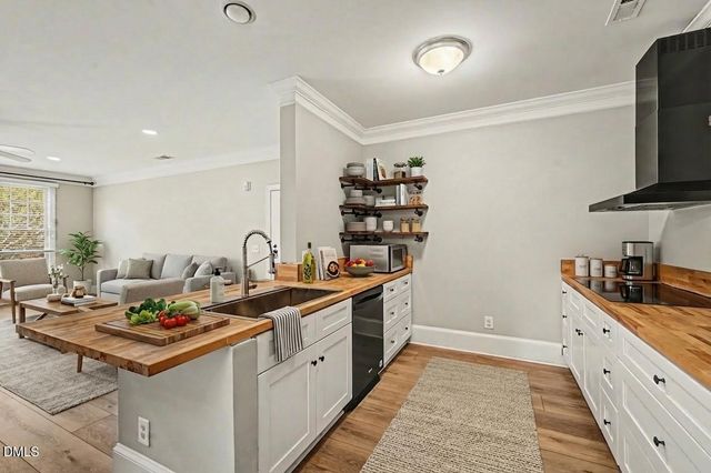 201 Finsbury Street Apt 303, Durham, NC 27703