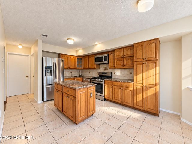 296 Pegasus Road 296, Piscataway, NJ 08855