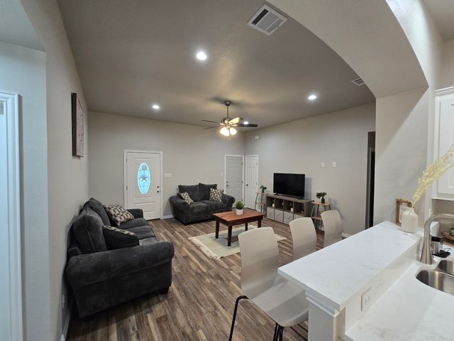 203 NW 32nd Street, Mineral Wells, TX 76067