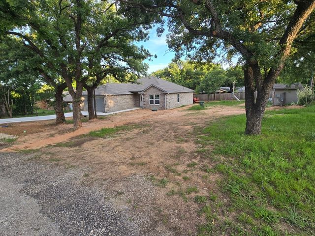 203 NW 32nd Street, Mineral Wells, TX 76067