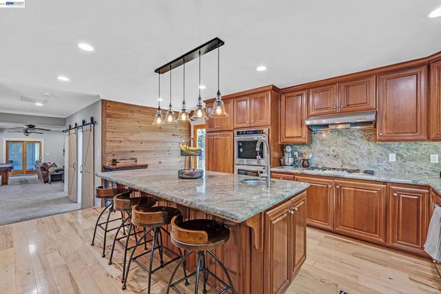 10040 Tesla Rd, Livermore, CA 94550