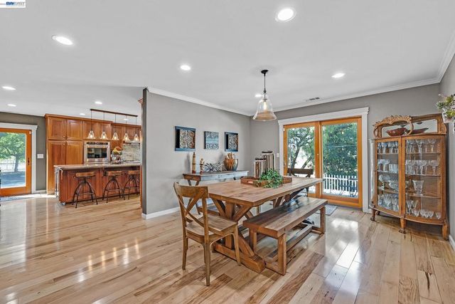 10040 Tesla Rd, Livermore, CA 94550