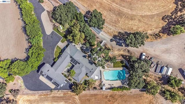 10040 Tesla Rd, Livermore, CA 94550