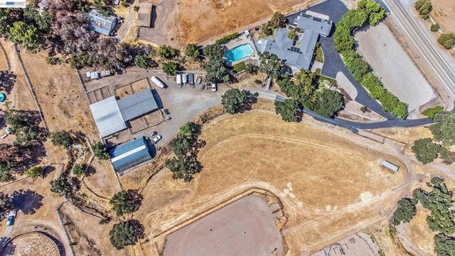 10040 Tesla Rd, Livermore, CA 94550