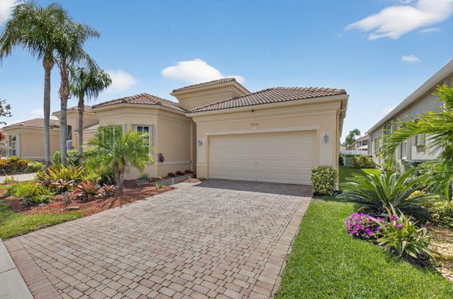 7032 Vivaldi Lane, Delray Beach, FL 33446