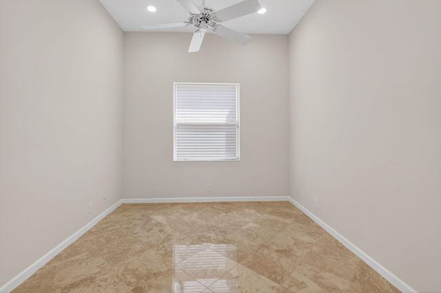 7032 Vivaldi Lane, Delray Beach, FL 33446