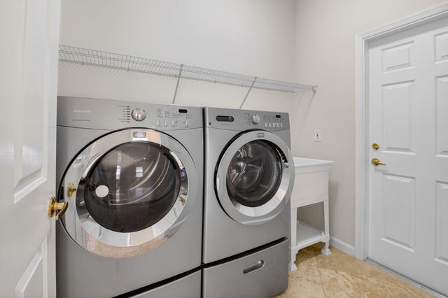 7032 Vivaldi Lane, Delray Beach, FL 33446