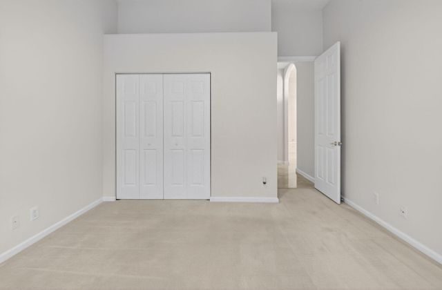 7032 Vivaldi Lane, Delray Beach, FL 33446