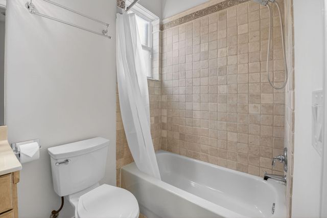 7032 Vivaldi Lane, Delray Beach, FL 33446