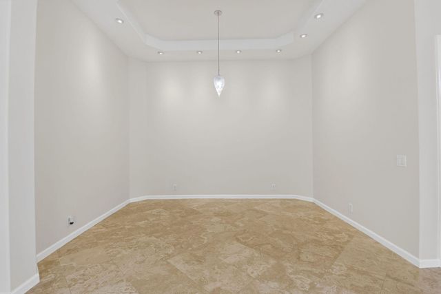 7032 Vivaldi Lane, Delray Beach, FL 33446