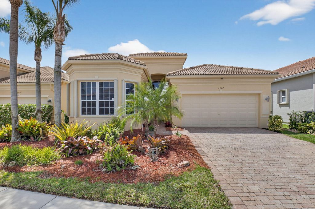 7032 Vivaldi Lane, Delray Beach, FL 33446