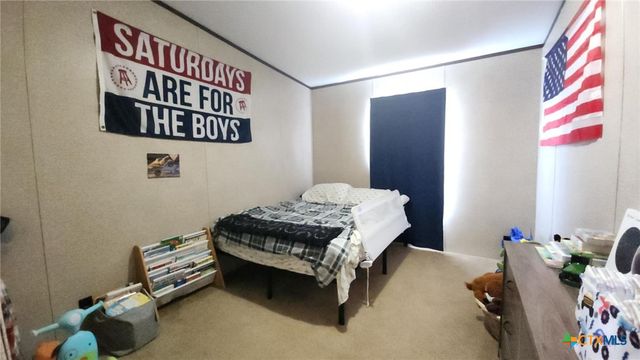 1602 W Saint Louis Avenue, Seadrift, TX 77983