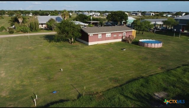 1602 W Saint Louis Avenue, Seadrift, TX 77983