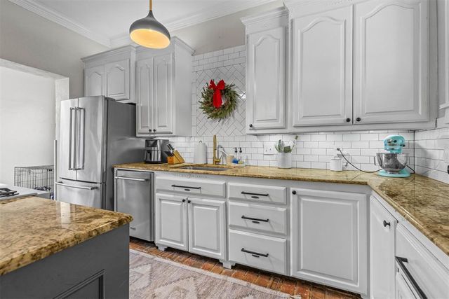 628 W Dakota Avenue, Chickasha, OK 73018