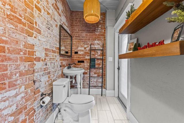 628 W Dakota Avenue, Chickasha, OK 73018