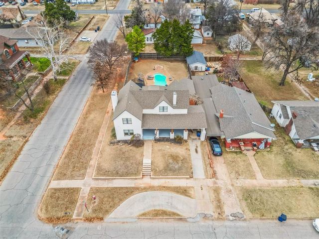 628 W Dakota Avenue, Chickasha, OK 73018