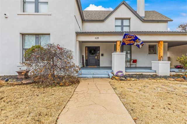 628 W Dakota Avenue, Chickasha, OK 73018