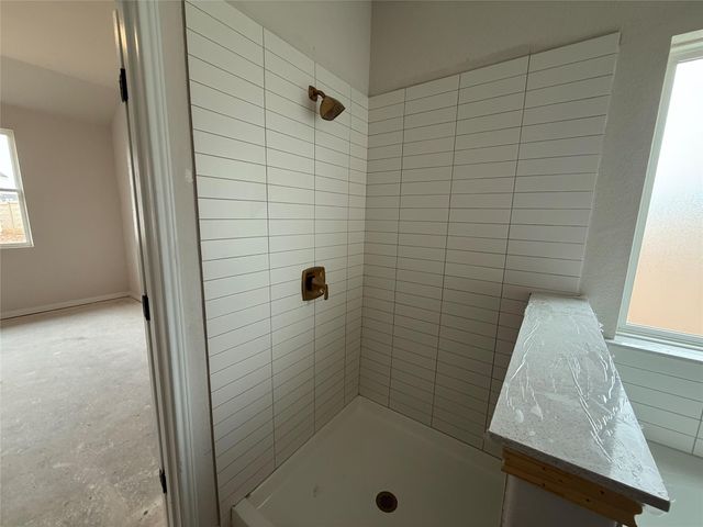 221 Kings Canyon DR, Dripping Springs, TX 78620