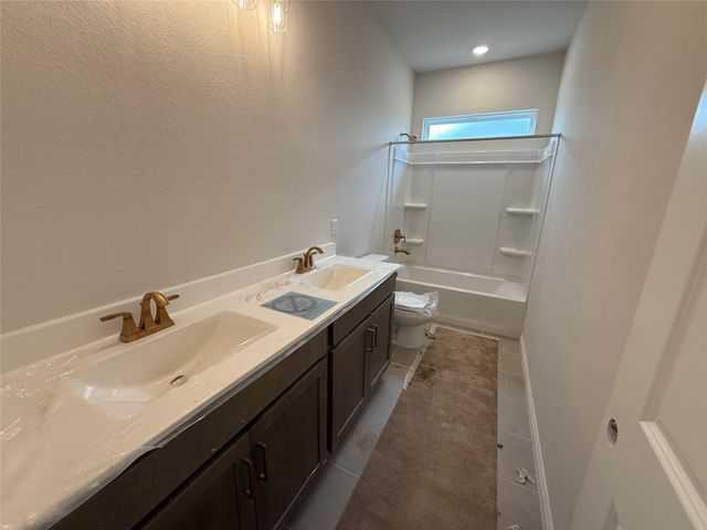 221 Kings Canyon DR, Dripping Springs, TX 78620