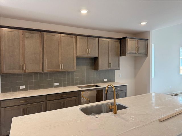 221 Kings Canyon DR, Dripping Springs, TX 78620
