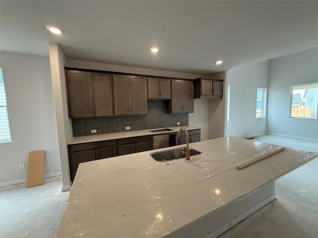 221 Kings Canyon DR, Dripping Springs, TX 78620