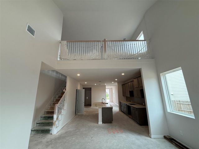 221 Kings Canyon DR, Dripping Springs, TX 78620