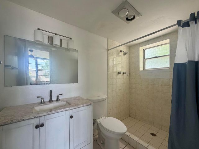 15600 NW 7th Avenue 303, Miami, FL 33169