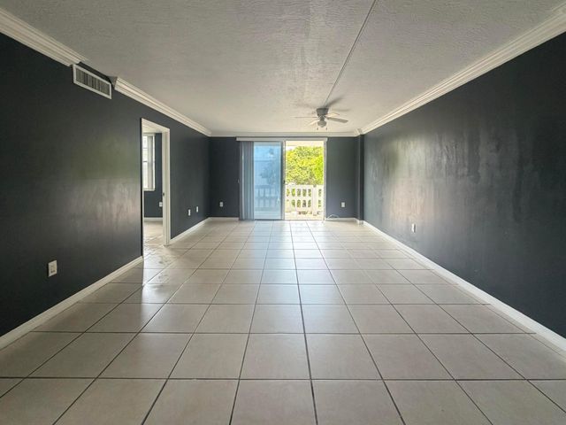 15600 NW 7th Avenue 303, Miami, FL 33169