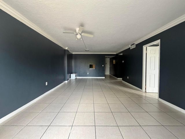 15600 NW 7th Avenue 303, Miami, FL 33169