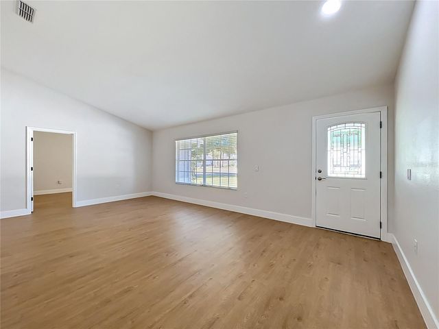 401 COUNTRY WOOD CIR, Lake Mary, FL 32746