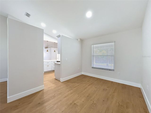 401 COUNTRY WOOD CIR, Lake Mary, FL 32746