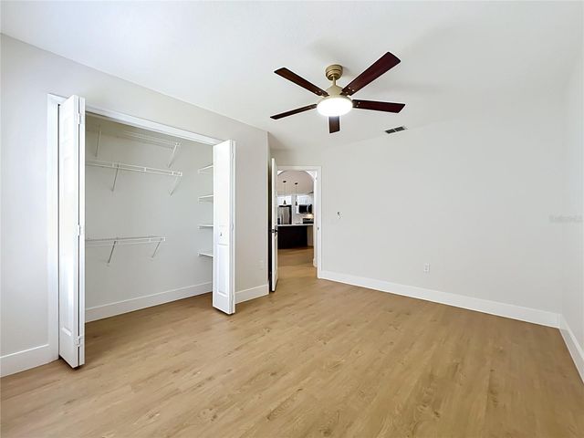 401 COUNTRY WOOD CIR, Lake Mary, FL 32746