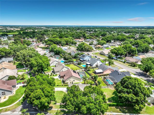 401 COUNTRY WOOD CIR, Lake Mary, FL 32746
