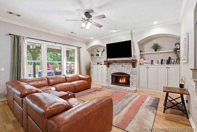 2708 E 140th Place S, Bixby, OK 74008