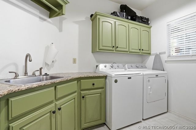 2708 E 140th Place S, Bixby, OK 74008