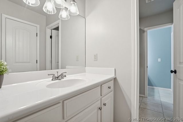 2708 E 140th Place S, Bixby, OK 74008