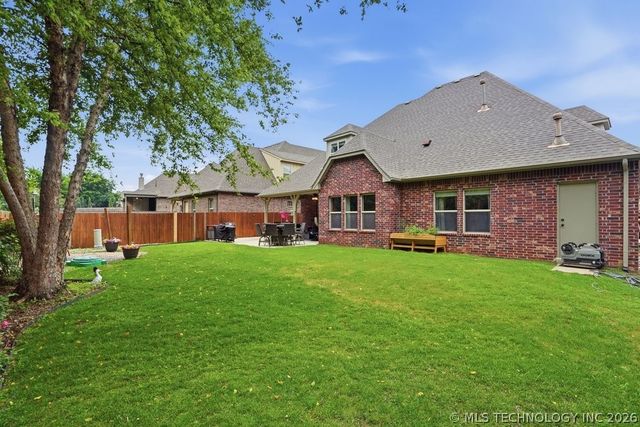2708 E 140th Place S, Bixby, OK 74008