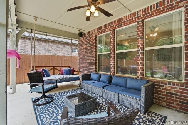 2708 E 140th Place S, Bixby, OK 74008