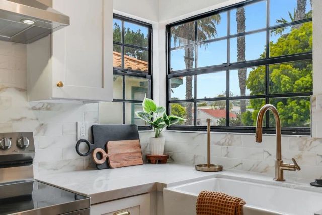 141 N Acacia, Solana Beach, CA 92075