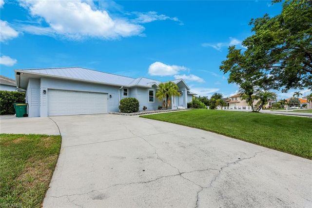 398 Wales CT, Marco Island, FL 34145