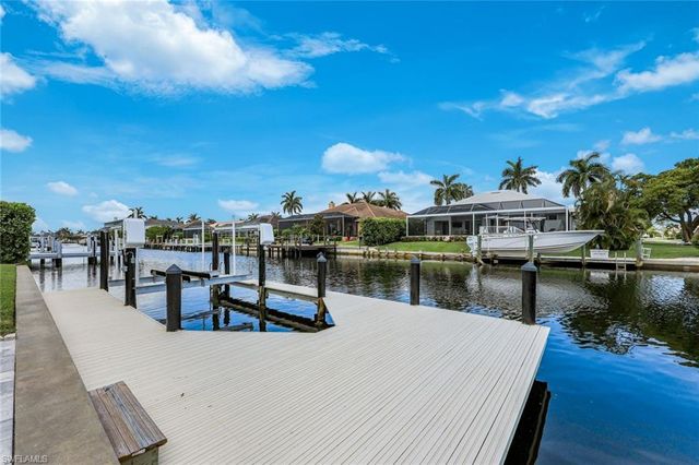 398 Wales CT, Marco Island, FL 34145
