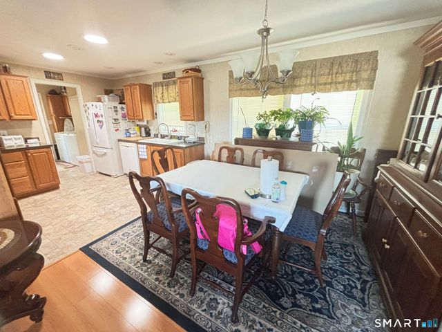 31 North Road, Southington, CT 06489