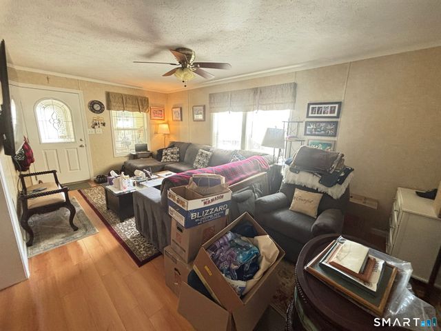 31 North Road, Southington, CT 06489