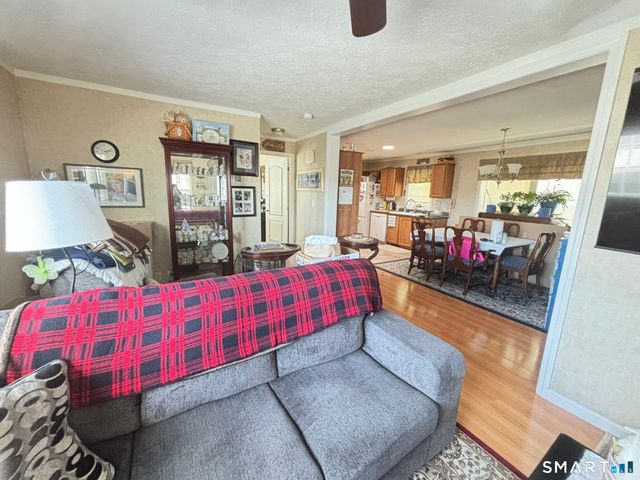 31 North Road, Southington, CT 06489